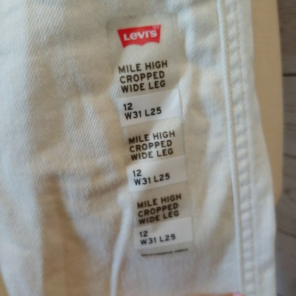 ❤️SOLD❤️Levi's Women's Mile High Cropped Wide Leg - Picture 9 of 12
